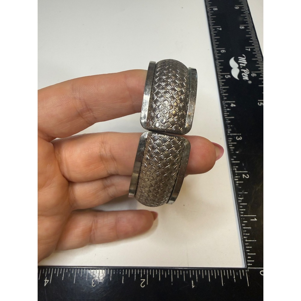 Silver Tone Basketweave Textured Hinged Bangle Bracelet Wide Cuff